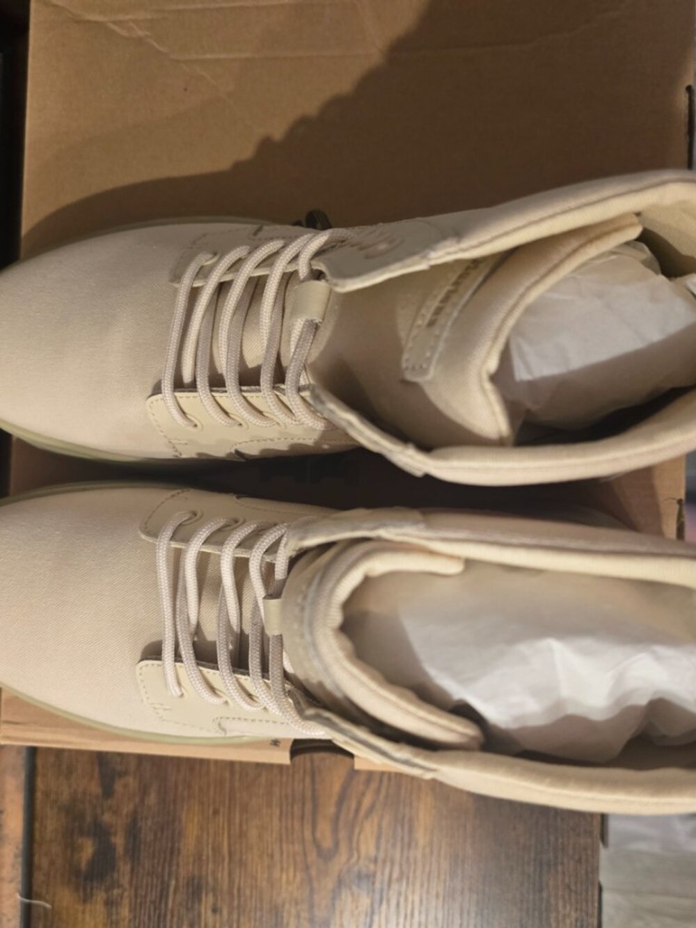 Dr. Martens Boots Sz 9 Womens Parchment Beige Combs Canvas Milled Coated Leather - Picture 8 of 15
